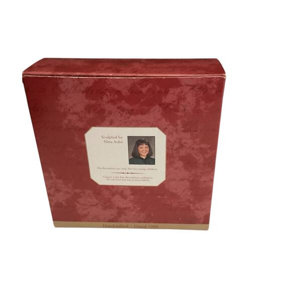 Hallmark Keepsake U of K Beaver with Megaphone Christmas Ornament - Picture 4 of 4